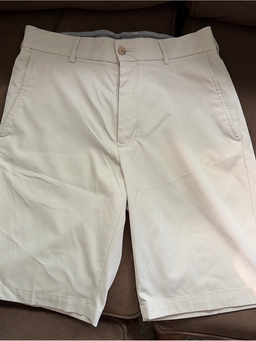 WALTER HAGEN Golf Shorts 11 Mens Size 30” Cream Color